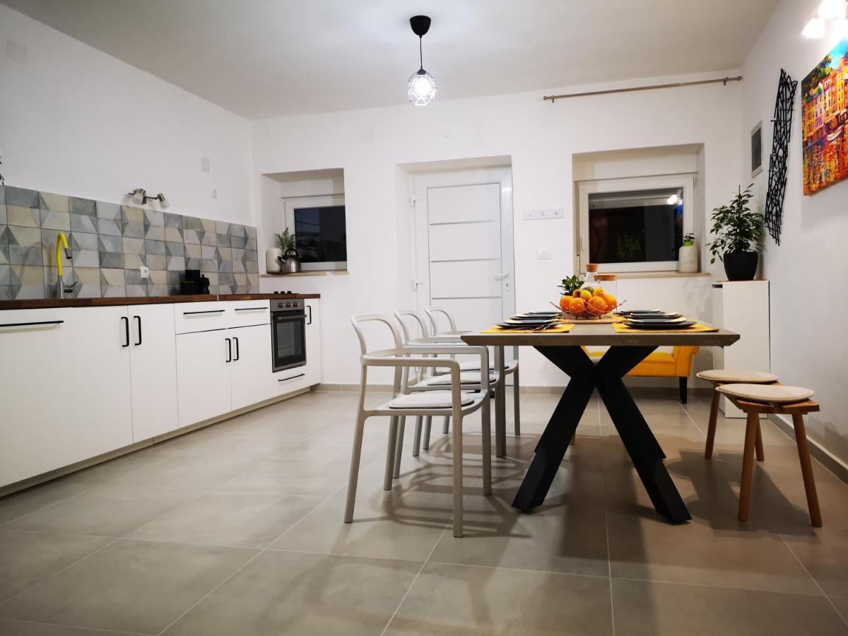 Apartment Sunrise, Coastal Istra, Pula Duga Uvala Pavicini Extérieur photo